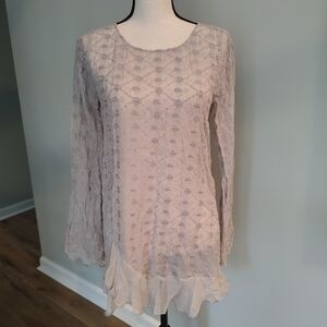 Johnny Was 4 Love and Liberty Silk Embroidered Boho Ruffle Top Gray Semi…